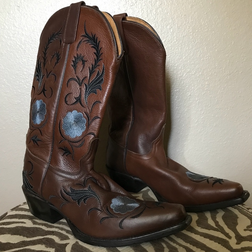Shyanne Embroidered Western Boots